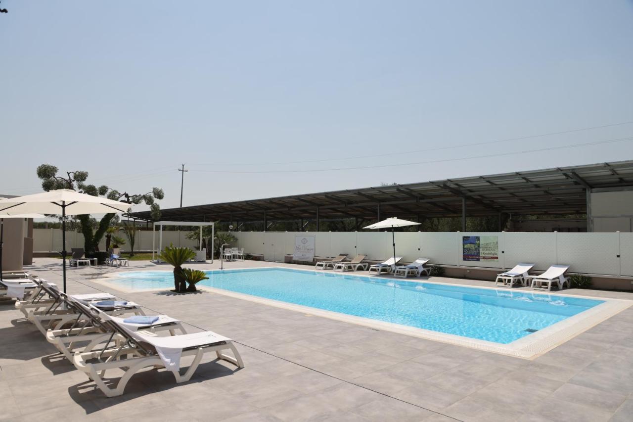 Hotel Il Quadrifoglio Cerignola Exterior photo